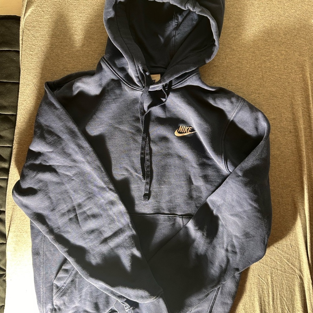 Nike Men's Navy Hoodie XS